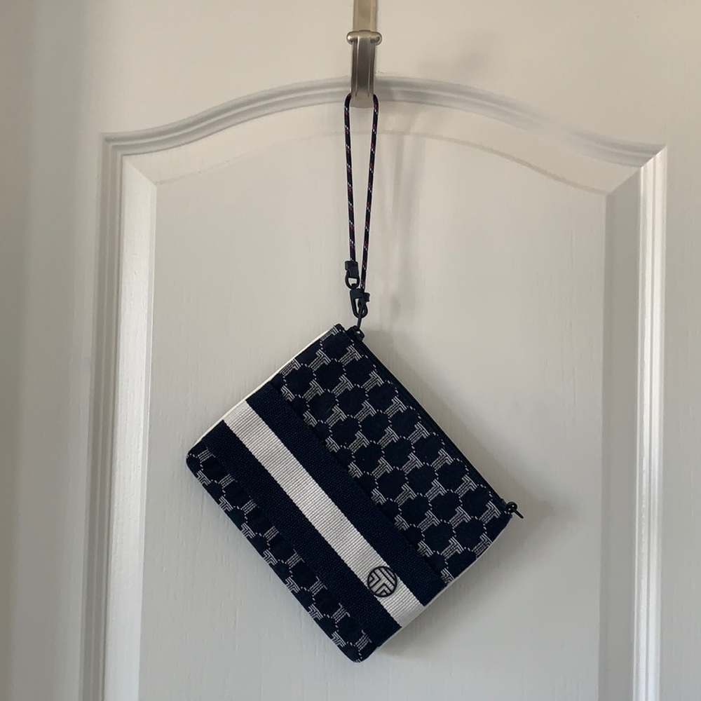 NWT TORY BURCH Authentic Vintage Sport Wristlet